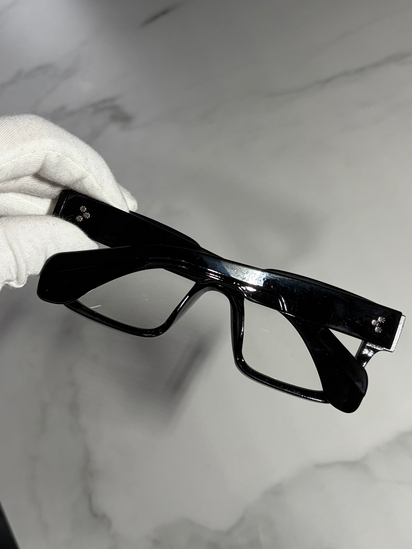FashionSight™ Noir Classic