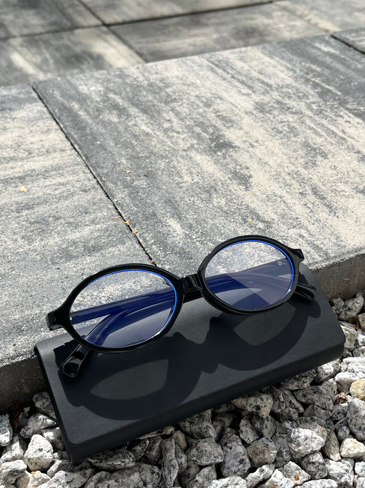 Czarne okrągłe okulary blokujące światło niebieskie